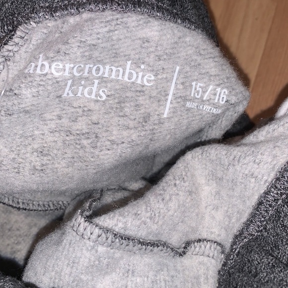 Abercrombie & Fitch 2 Piece Pyjama Set Size 15/16 NEW - Picture 7 of 7